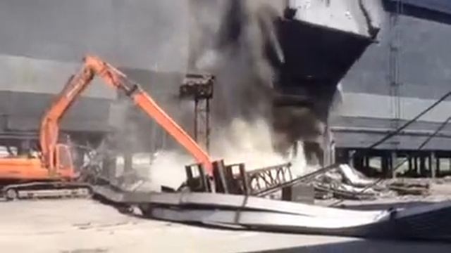 Демонтаж железобетонных конструкций разламывателем смотреть онлайн