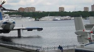 Экраноплан "Орленок" и МДК СВП. Москва. Северное Тушино.