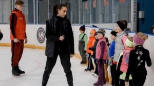 Алина Загитова провела мастер класс для юных фигуристов