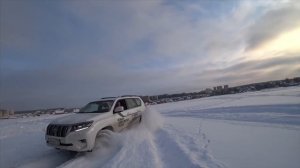 Toyota Prado (2.8 дизель 177л.с. и 4.0 бензин 249л.с.) vs Range Rover Sport (3.0 дизель 249л.с.)