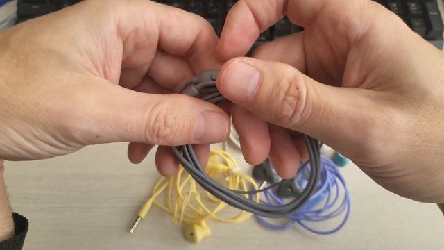 Обзор наушников S04 смотреть онлайн