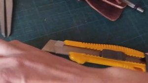 Ножны из кожи для маленького ножа. Что нужно для работы.