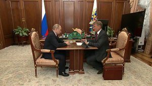 Владимир Путин обсудил с Германом Грефом, как Сбер...ов жителей регионов, пострадавших от наводнений