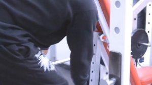 Как накачать плечи? Эффективная тренировка дельт.