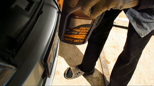 Замена масла в двигателе Авто без ямы и Очистка дизельного топлива смотреть онлайн