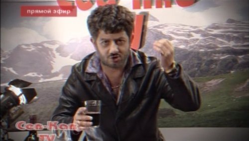 Әдемі аққұба жігітті белдікпен трахает