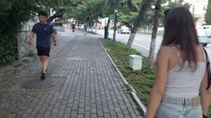 Вечерняя прогулка по Байдайхэ, Китай.