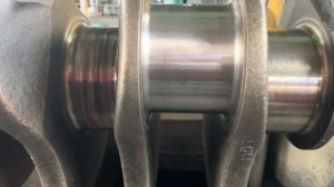 Запчасти в работе: Ремонт шатунных шеек коленвала двигателя 14.0л дизель Cummins N14
