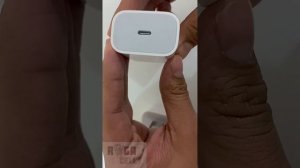 ¿Cómo identificar un cargador de iPhone/iPad original de uno falso?