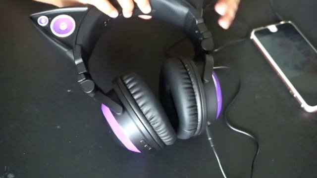 PURPLE CAT EAR HEADPHONES TEST/UNBOXING!! | AXENT WEAR