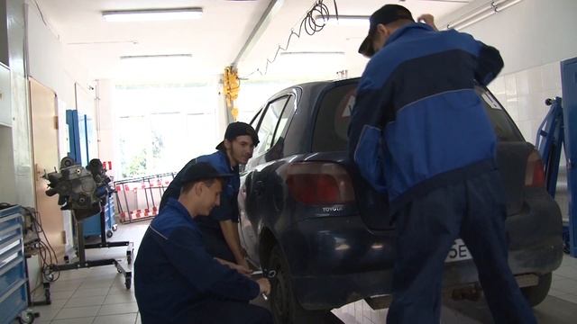 Профессия - Автомеханик смотреть онлайн
