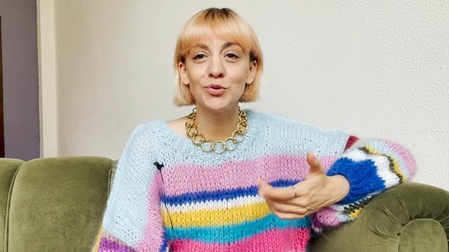 Мой август: МЧС в озере, вяжу на Первом, закрываю секонд.