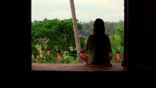 Красивая девушка на отдыхе 2016 год смотреть онлайн