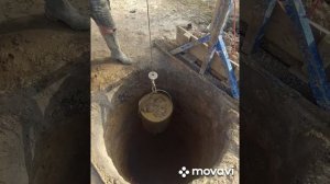 Копка колодца Могилёвская обл д Сухари колодец 11 колец,грунт песок,суглинок.