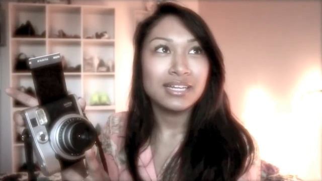 Fujifilm Instax Mini 90 Neo Classic Unboxing and Demo смотреть онлайн