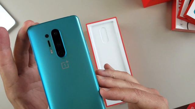 OnePlus 8 Pro: Qu'y a t-il dans cet INCROYABLE pack? смотреть онлайн
