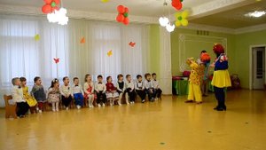 Игры - кричалки с детьми Утренник 8 Марта в детском саду