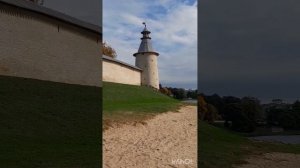 Небольшое видео с нашей осенней поездки в Псков !!! ??? Красивый , уютный , чистый город !!! ?