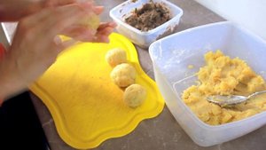 Необычный рецепт закуски.Картофельные Крокеты. Как приготовить крокеты с начинкой.