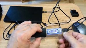 Зарядка телефона-планшета? Проверьте провод.