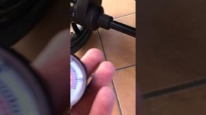 Давление в шинах китайский прибор за пару долларов