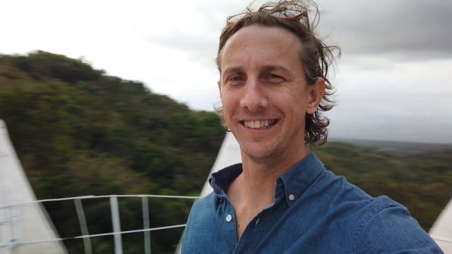 Chicken Church in the Jungle: Java, Indonesia смотреть онлайн