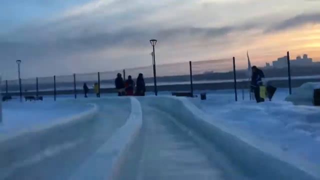 Ледовый городок Новосибирск. Высокая горка смотреть онлайн