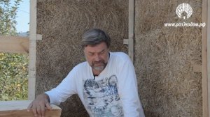 Идея экодомов из соломы, концепция здорового образа жизни