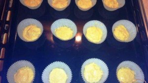 Кексы с клубничным джемом.