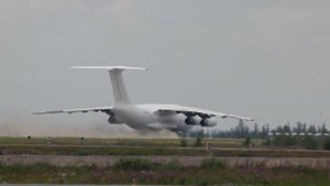 Ил-76ТД Абакан-Эйр приземлился.Рулежка.