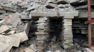 БУГАЗ. Домик над обрывом. Почему так популярно это место. ПЛЯЖИ Меганома утопают в мусоре.