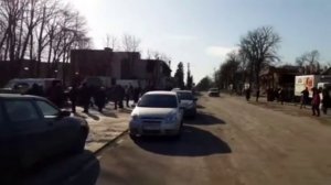 Волноваха постепенно возвращается к нормальной жизни, в городе работает рынок