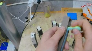 Литье силиконовых приманок! Цвета машинное масло и pal 03