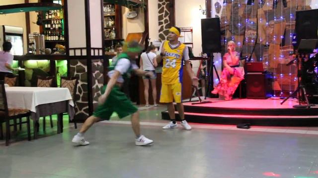 И снова кафе лалуна (FLASHPOINT) смотреть онлайн