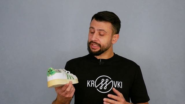 Как идеально очистить кроссовки за 10 руб | Лайфхак
