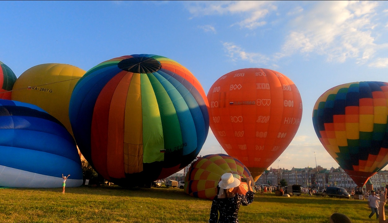 ФЕСТИВАЛЬ ВОЗДУШНЫХ ШАРОВ. ЭТО БЫЛО КРУТО.mp4 смотреть онлайн