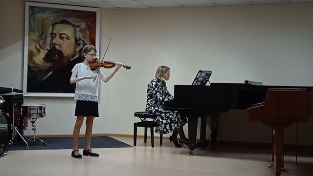 Тах Ирина, А Комаровский Вариации на тему рнп Пойдуль я, выйдуль я смотреть онлайн