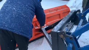 Вот и метели. Вешаем лопату на Трактор Мтз-82, как то все не так Пошло???