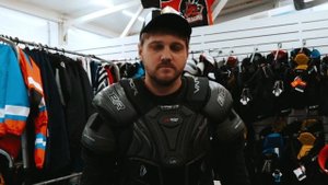 ХОККЕЙНЫЙ НАГРУДНИК BAUER•BAUER VAPOR X900 LITE