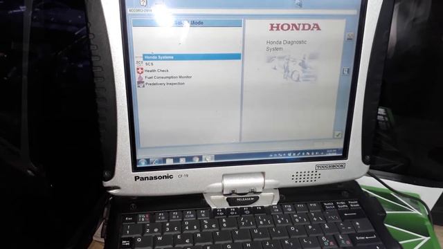 Accord 2009 V6 computer check up with HDS смотреть онлайн