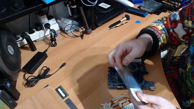 REPARACIÓN DE COMPAQ CQ56 смотреть онлайн