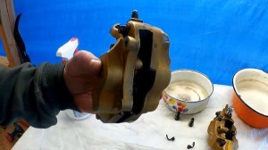 Чистим суппорта Honda X4