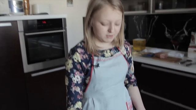 Вкусняшки от Няшки #1 ГОТОВИМ ПЕЛЬМЕШКИ смотреть онлайн