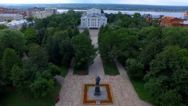 Театр оперы и балета. "О Перми свысока". Аэроэкскурсии по достопримечательностям краевой столицы смотреть онлайн