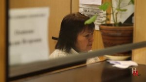 Только наличными. Почему нельзя платить за ЖКУ банковской картой?