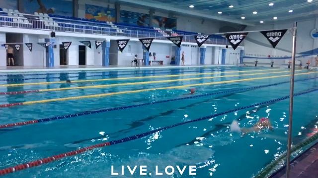 LIVE.LOVE: Видеосоветы. Как прыгать с тумбочки и не терять очки?