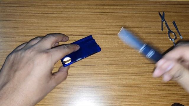 Full Review of Victorinox Swiss card, The BEST Multitools to carry in your wallet. смотреть онлайн