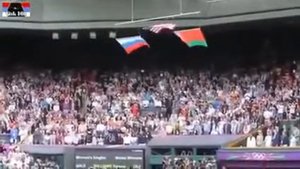 ЗНАКОВОЕ СОБЫТИЕ! флаг США падает под гимн РФ. Предзнаменование? USA flag vs Russia flag