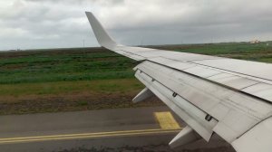 Landing at Keflavik (KEF) Boeing-737