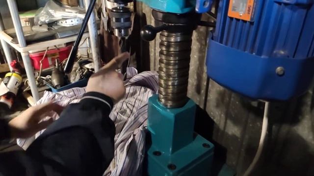 Работа сверлильного станка 2м112 смотреть онлайн